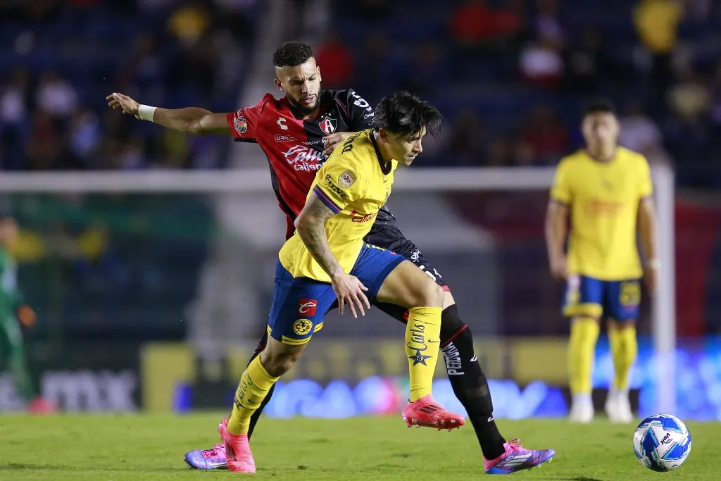 Víctor Dávila entró desde el banquillo y marcó un gol en el triunfo del América. Foto: JamMedia.