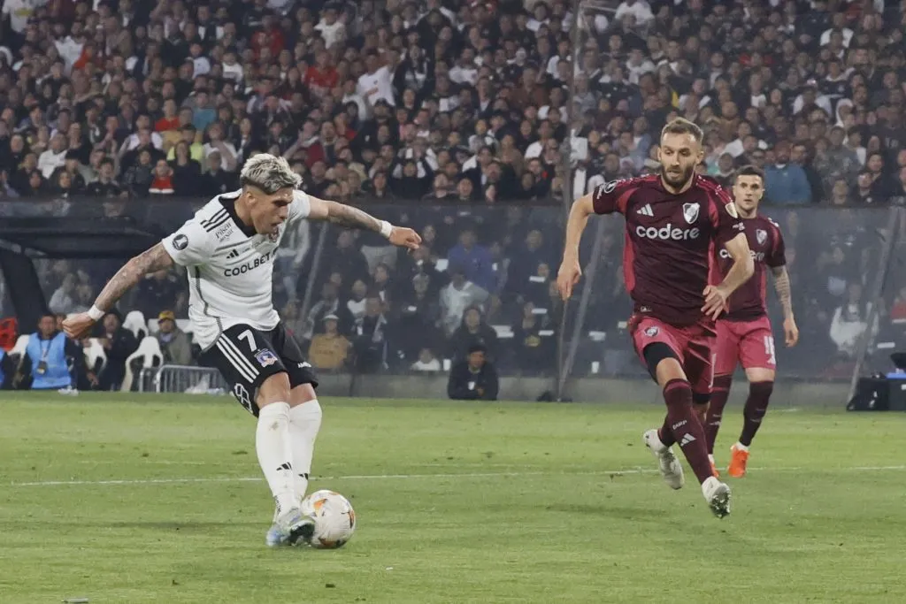 Palacios le dio el empate a Colo Colo ante River Plate en la Copa Libertadores. Foto: Photosport.