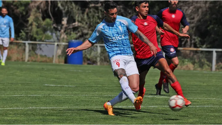 Fernando Zampedri anotó uno de goles para el triunfo de Católica ante La Calera.