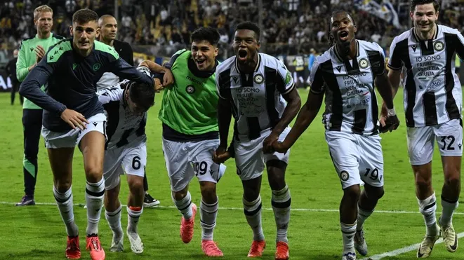 Damián Pizarro y Alexis Sánchez han tenido que ver la temporada de Udinese desde lejos. Foto: IMAGO.