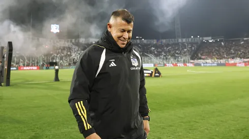 Jorge Almirón prepara el partido de Colo Colo ante River.