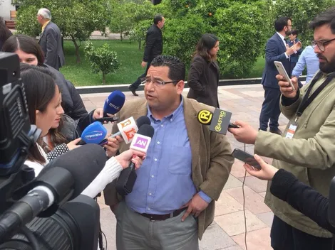 Candidato a gobernador por Valparaíso critica atención política en la región