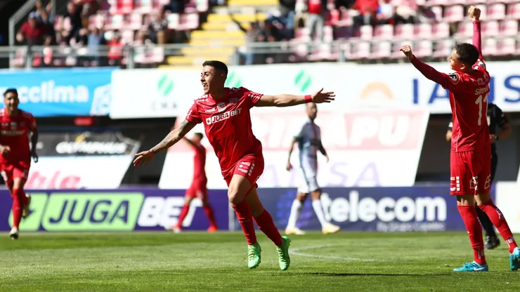 Ñubublense se quedó con los tres puntos ante Cobresal.