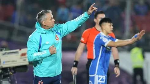 Álvarez y los juveniles de la U.