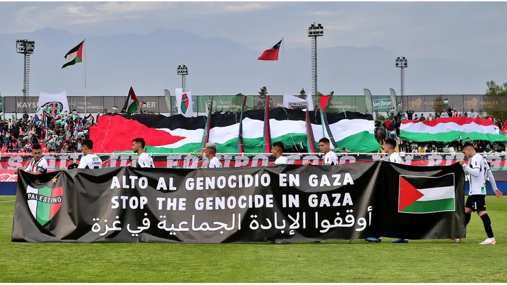 El Tino entregó una muestra de compromiso con Palestina.