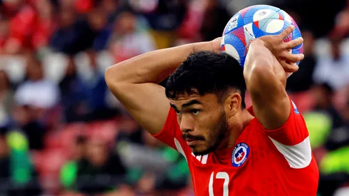 Suazo reprendió a uno de los pasapelotas por andar paveando.