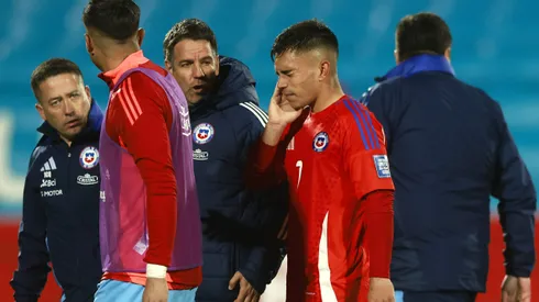 Pizarro sale muy afectado tras el partido ante Bolivia por su lesión mandibular