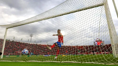 El gol de Eduardo Vargas ante Bolivia.
