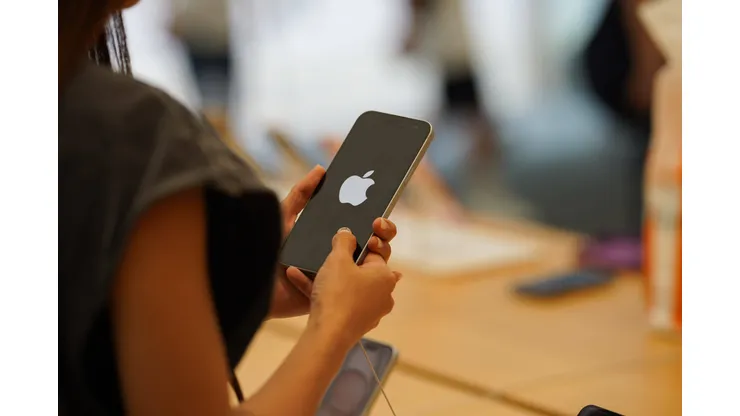 iPhone 15.