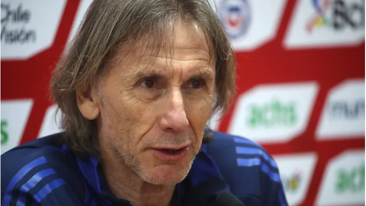 Gareca recibió el apoyo de Valdivia tras las críticas de Vidal en el partido ante Argentina