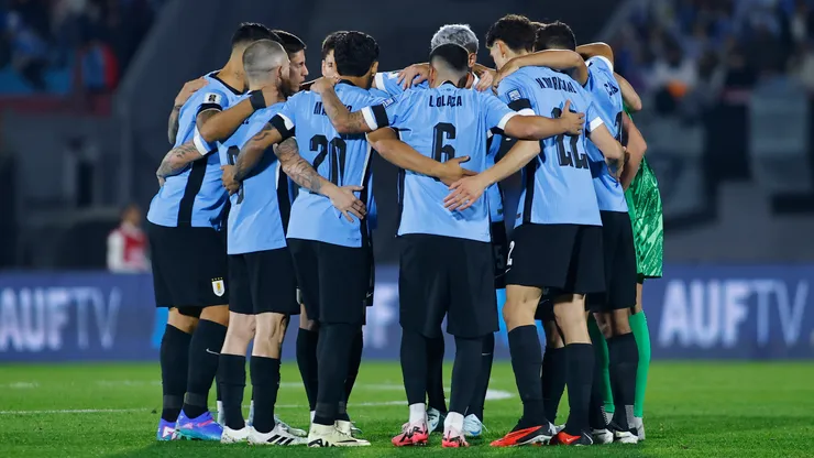 Los jugadores de Uruguay en la previa del choque ante Paraguay, en la fecha 7 de las Eliminatorias Sudamericanas 2026.