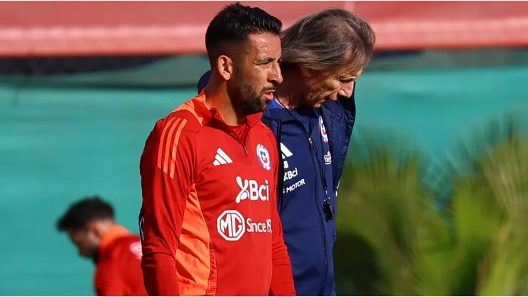 Mauricio Isla, el nuevo capitán de La Roja de Ricardo Gareca.