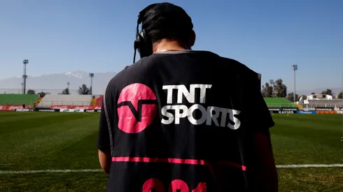 TNT Sports pide explicación al Gobierno por suspensión de Colo Colo vs. Católica.