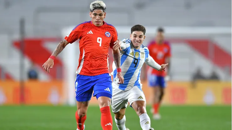 Carlos Palacios sumó minutos y fue uno de los puntos altos de Chile en la goleada ante Argentina.