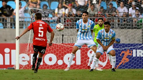 Leonardo Gil en el partido de Magallanes vs Colo Colo, en la final de la Copa Chile 2023.