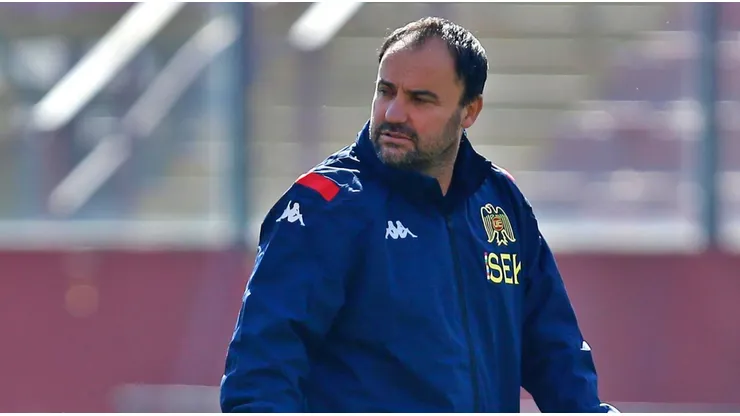 Sierra vivirá su segundo ciclo como DT hispano.