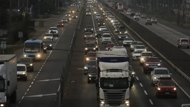 Salida masiva de vehículos por fiestas patrias (2022)