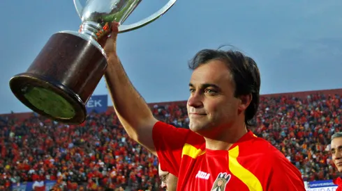 José Luis Sierra vivirá su segunda etapa como DT de los hispanos.