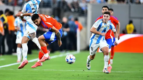 Paulo Díaz se quedó sin su socio en el proceso de Ricardo Gareca y Chile lo siente antes de viajar a Argentina.