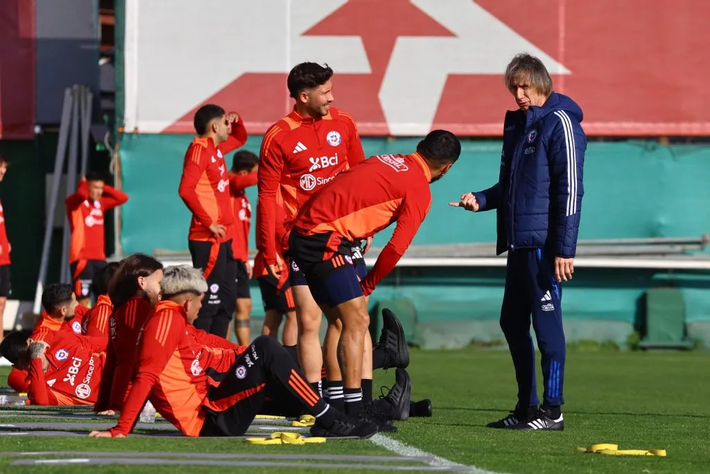 Ricardo Gareca prepara su equipo. Foto: Marcelo Hernandez/Photosport