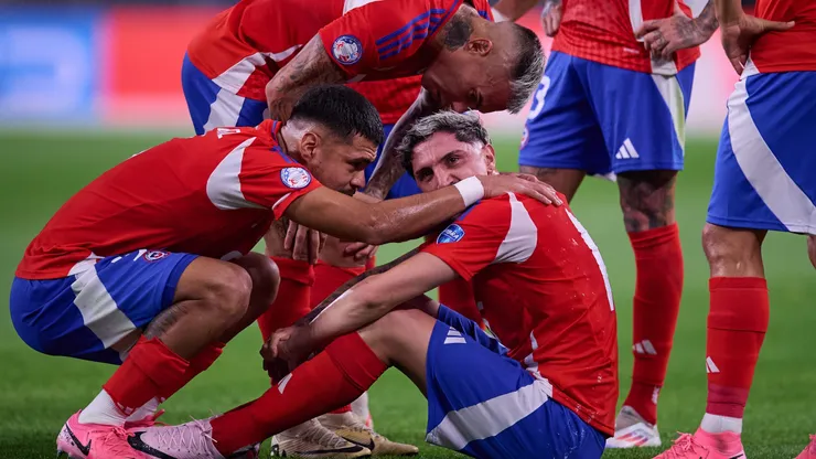 Diego Valdés se bajó de la nómina de la Roja por una lesión