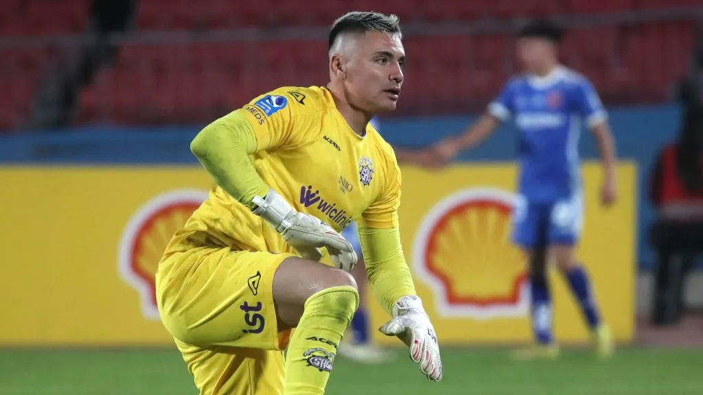 Cristóbal Campos sigue internado tras su grave accidente. Luis Marín llegó a apoyar a su familia. Foto: Photosport.