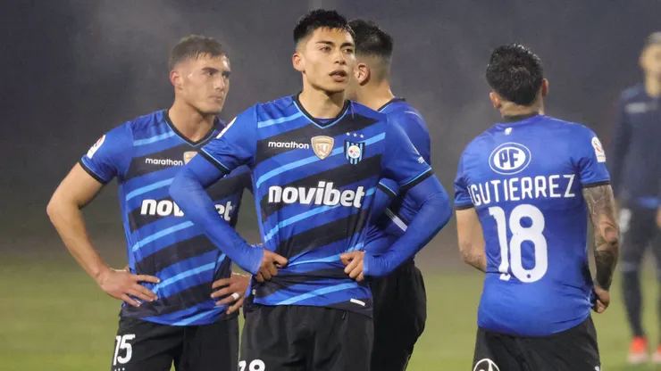 Huachipato tiene jornada doble este domingo