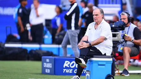 Bielsa sufre dura crítica en Uruguay