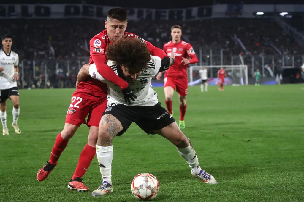 Falcón firmará en Colo Colo hasta fines del 2027