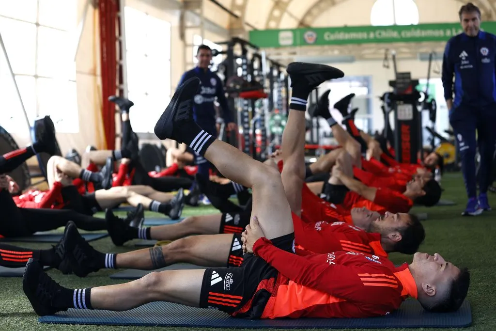 El plantel de Chile se reúne en Juan Pinto Durán para prepara el choque con Argentina. Foto: Carlos Parra, Comunicaciones FFCh.