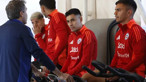 La selección chilena ya trabaja en Juan Pinto Durán pensando en Argentina.