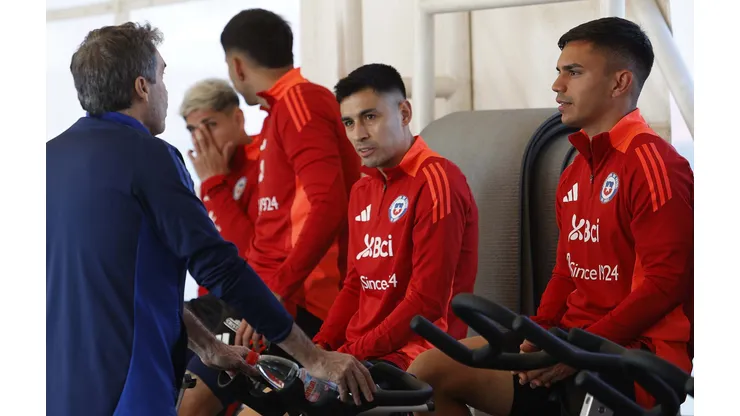 La selección chilena ya trabaja en Juan Pinto Durán pensando en Argentina.