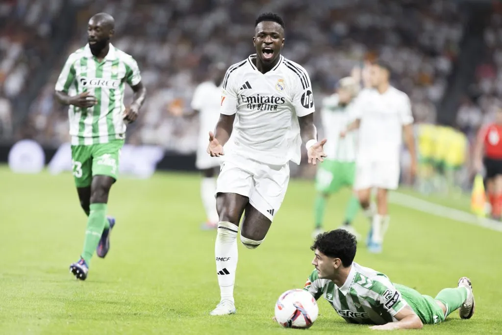Pellegrini quedó molesto con Vinícius en el duelo ante el Real Madrid (Foto: Imago)