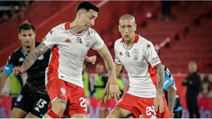Rodrigo Echeverría jugó los 90 minutos en dura derrota de Huracán.