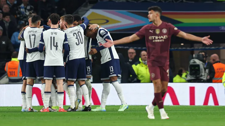 Manchester City se despidió de la Copa de la Liga de Inglaterra tras perder con Tottenham.
