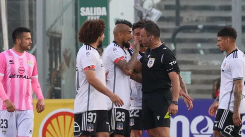 A Arturo Vidal se le salió la cadena.