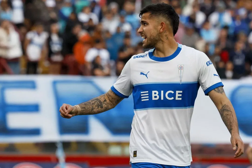 Daniel González en Universidad Católica. Ha mejorado mucho su rendimiento esta campaña. (Andrés Piña/Photosport).