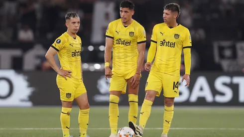 Peñarol copia medida de Colo Colo jugará semifinal de Copa Libertadores con público local.