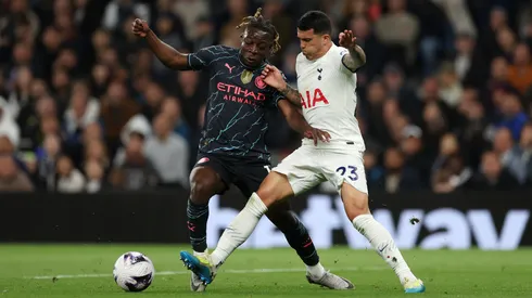 Pedro Porro y Jeremy Doku en el último enfrentamiento entre Manchester City y Tottenham.
