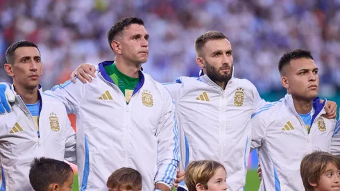 Danilo Díaz eligió a Dibu Martínez y Lautaro Martínez entre los mejores del mundo