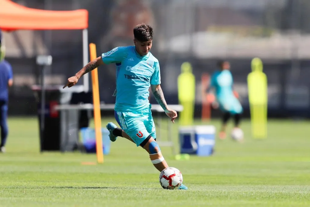 Marcelo Morales vuelve en el entrenamiento de la U. Foto: U de Chile.