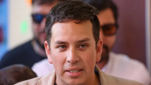 Santiago 27 de octubre 2024 Matias Toledo vota en el colegio cardenal Raul silva henriquez en la comuna de Puente alto Edwin Navarro/Aton Chile