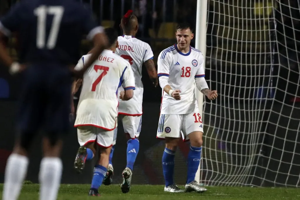 Si bien Ulises Ortegoza ya debutó, Bruno Barticciotto no ha logrado jugar en el proceso de Ricardo Gareca en Chile por culpa de las lesiones. Foto: Photosport.