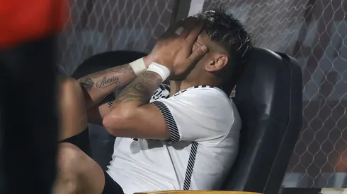 Carlos Palacios sufrió una lesión que puede terminar con su temporada y hasta con su paso por Colo Colo.