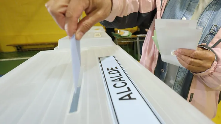 Conoce a qué hora salen los resultados de las elecciones Municipales y Regionales.