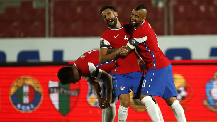 Isla quiere a Vidal en La Roja.