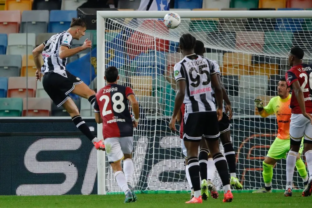 Lorenzo Lucca marcó el primer gol de Udinese.  (Photo by Timothy Rogers/Getty Images)