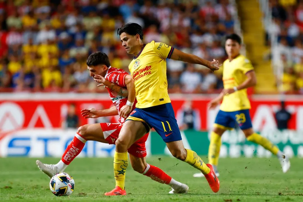 Víctor Dávila sufre en México | Getty Images