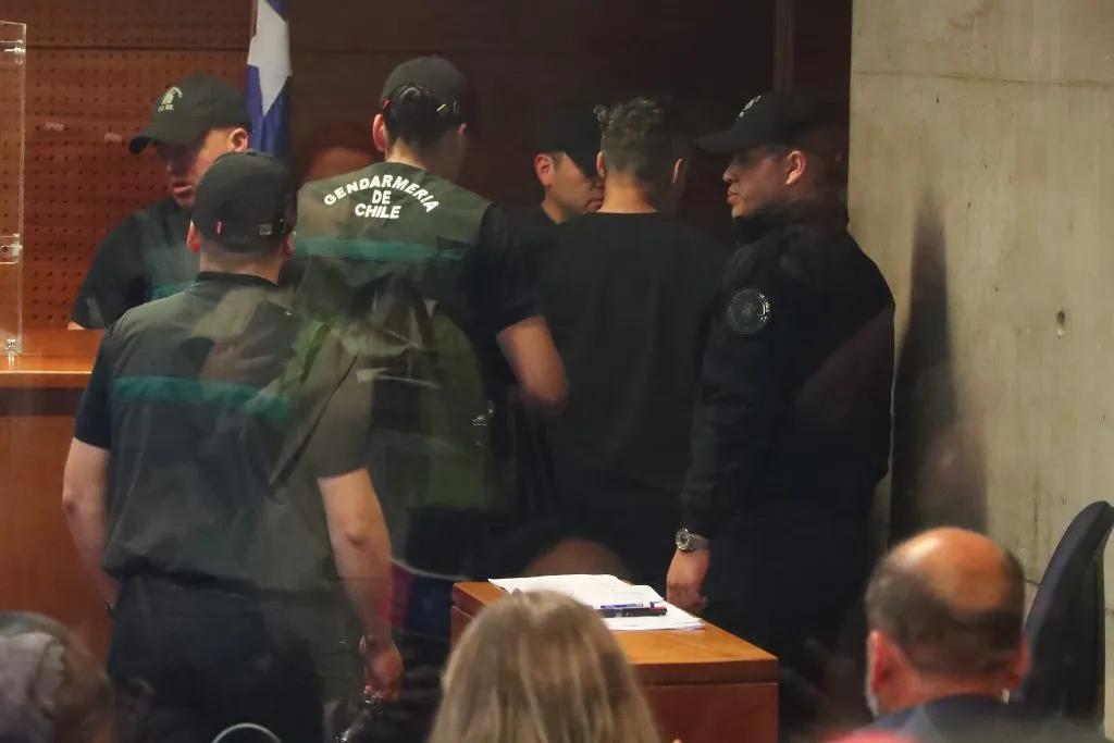 El momento en que se determina la prisión para el Mago /Aton Chile