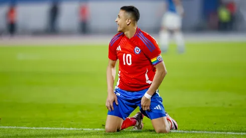 Alexis Sánchez sigue alejado de la Roja por una lesión